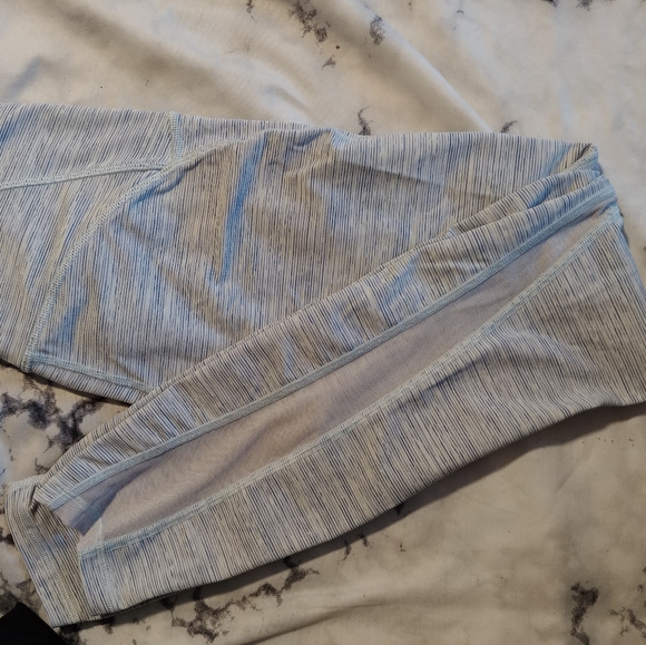 Lululemon leggings - Picture 3 of 6